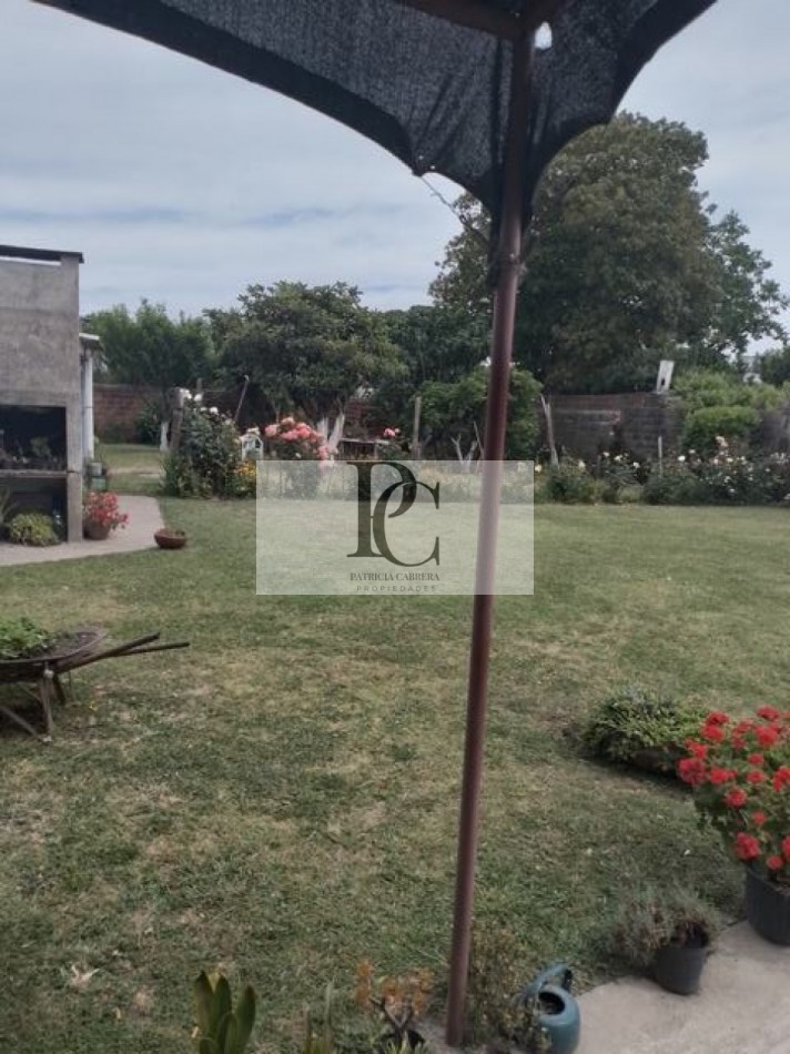 Propiedad con doble unidad funcional en lote amplio - Barrio Santa Rosa de Lima -
