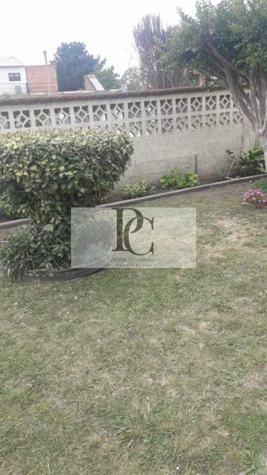 Propiedad con doble unidad funcional en lote amplio - Barrio Santa Rosa de Lima -