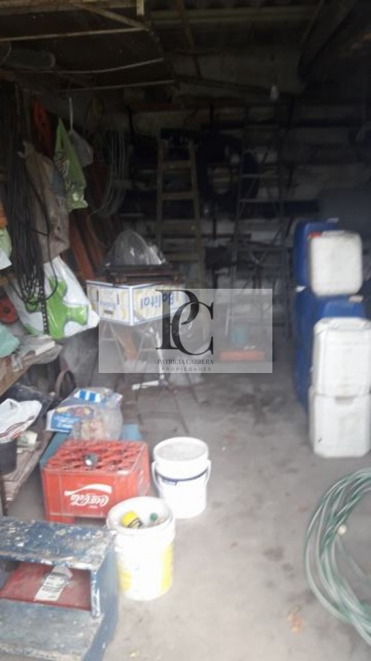 Propiedad con doble unidad funcional en lote amplio - Barrio Santa Rosa de Lima -