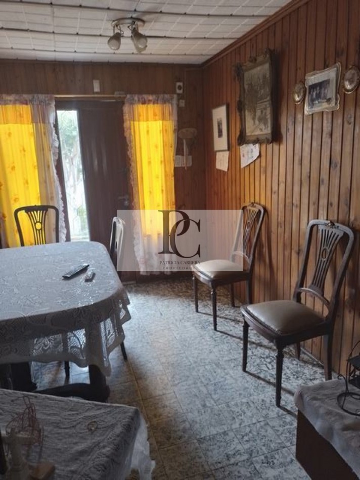 Propiedad con doble unidad funcional en lote amplio - Barrio Santa Rosa de Lima -