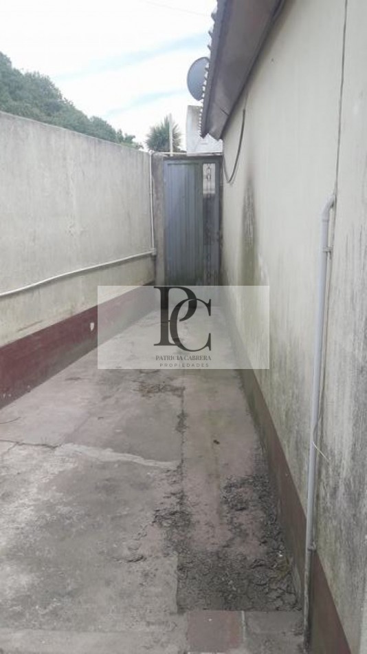 Propiedad con doble unidad funcional en lote amplio - Barrio Santa Rosa de Lima -