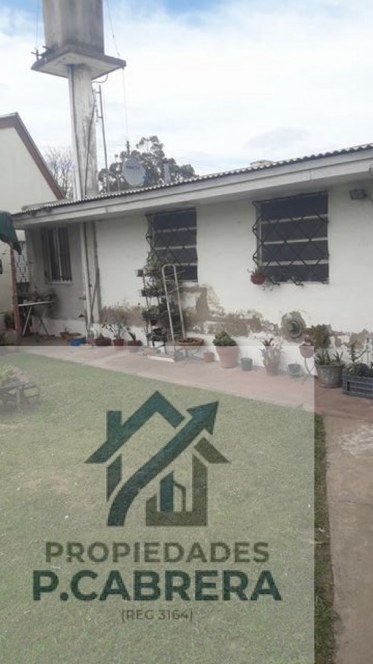 Propiedad con doble unidad funcional en lote amplio - Barrio Santa Rosa de Lima -
