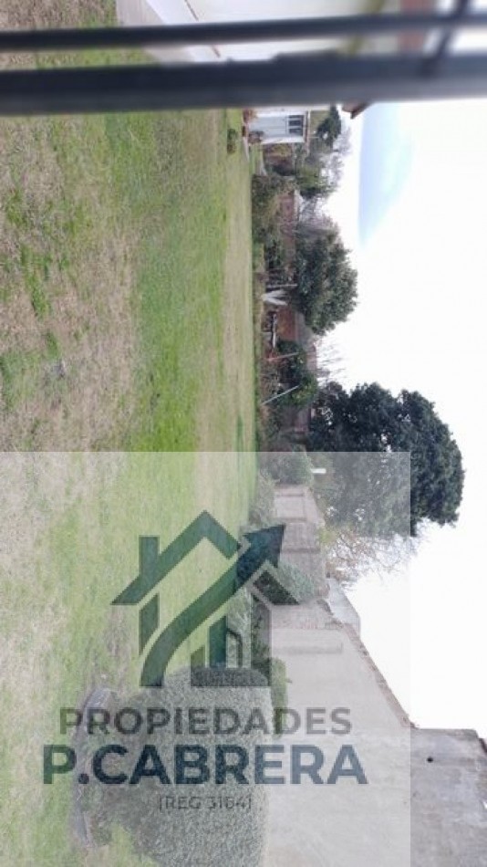 Propiedad con doble unidad funcional en lote amplio - Barrio Santa Rosa de Lima -