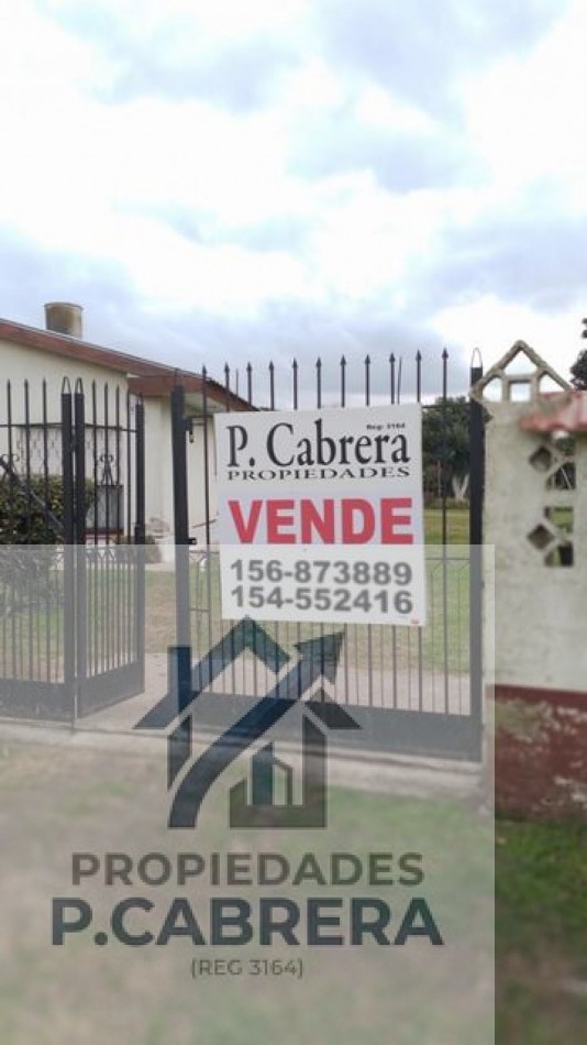 Propiedad con doble unidad funcional en lote amplio - Barrio Santa Rosa de Lima -