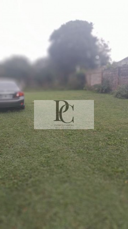Propiedad con doble unidad funcional en lote amplio - Barrio Santa Rosa de Lima -