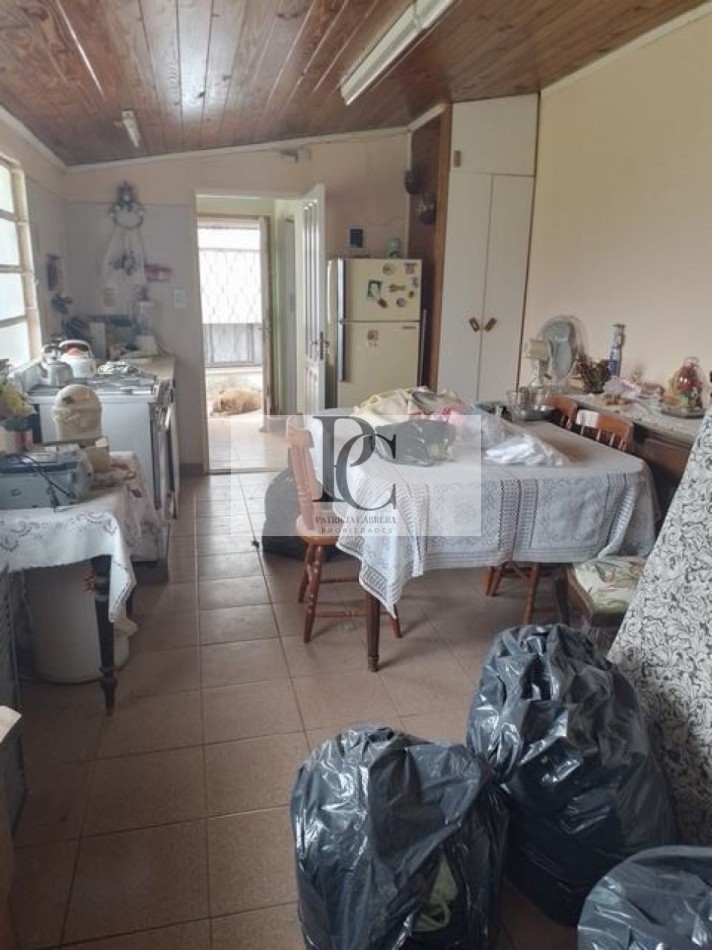 Propiedad con doble unidad funcional en lote amplio - Barrio Santa Rosa de Lima -