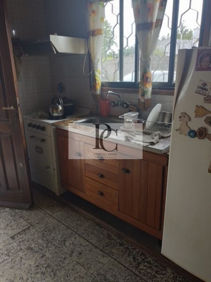 Propiedad con doble unidad funcional en lote amplio - Barrio Santa Rosa de Lima -