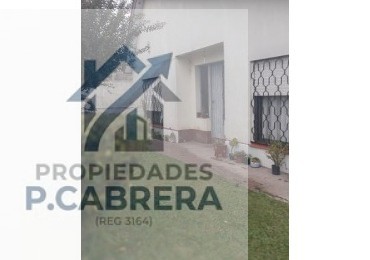 Propiedad con doble unidad funcional en lote amplio - Barrio Santa Rosa de Lima -